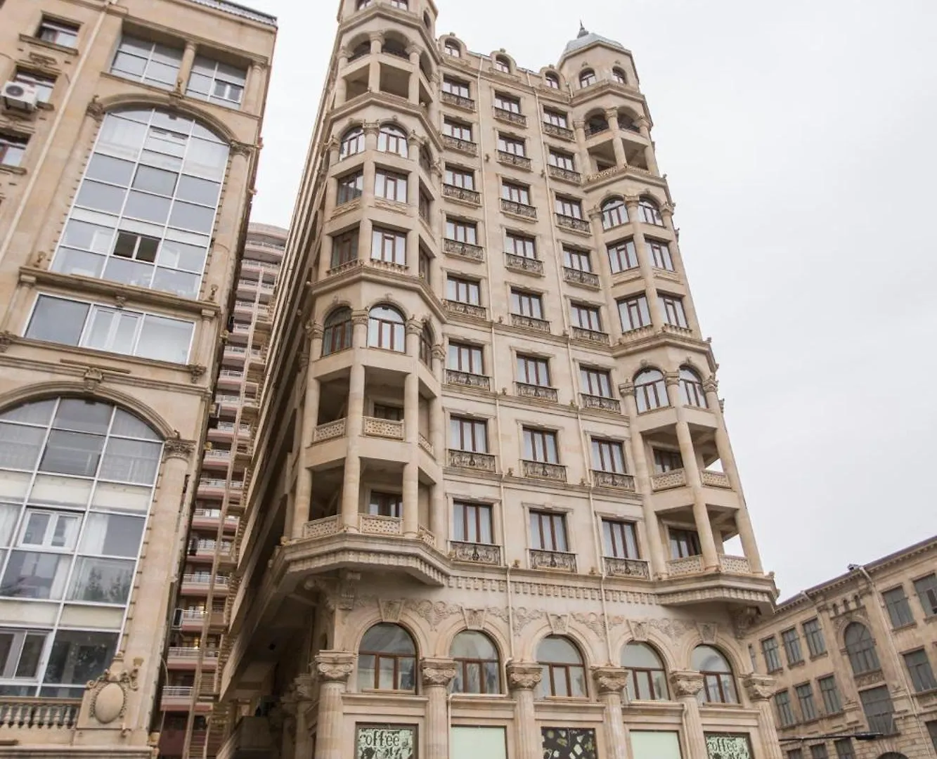 Luxurious Central Apartment Baku
