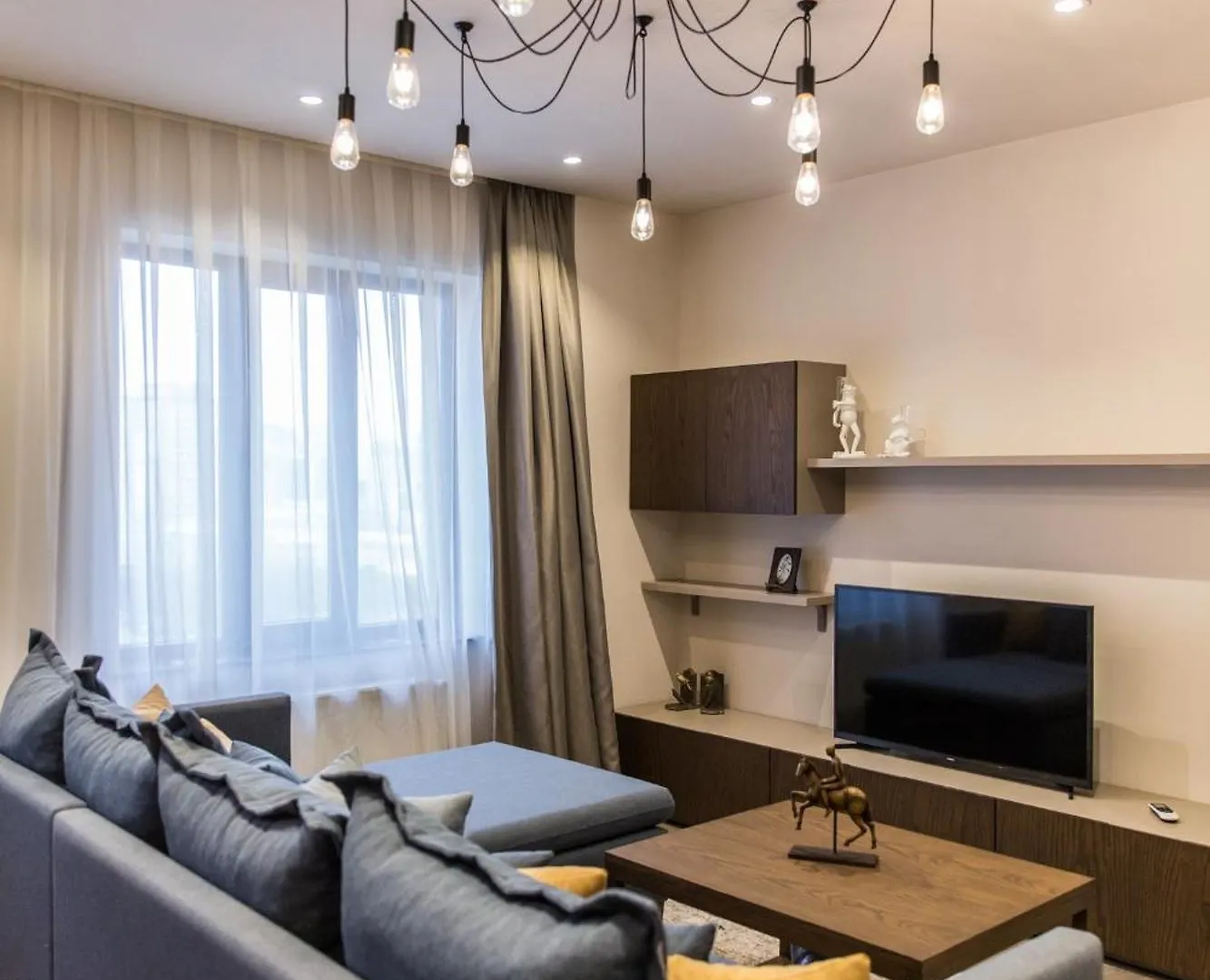 Luxurious Central Apartment Baku